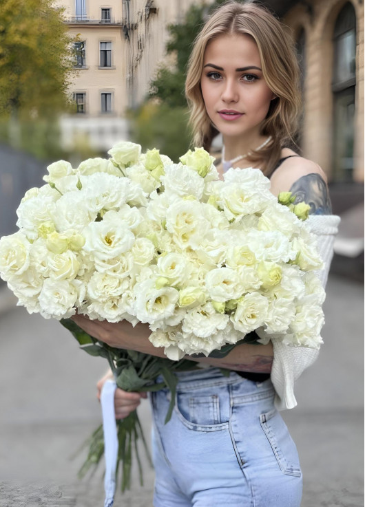 Белая эустома Белая эустома