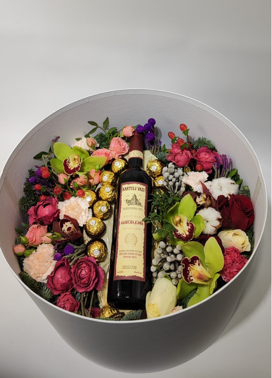 Цветочный бокс "Wine & flowers"