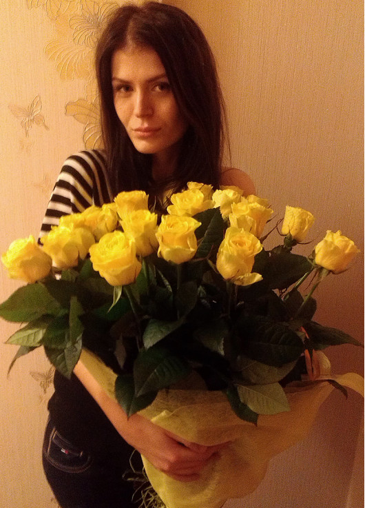 Желтые розы Днепр