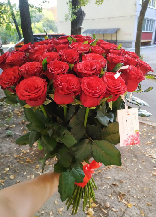 Крутой букет красных роз 25 шт.