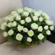 Белые розы в корзине Белые розы в корзине