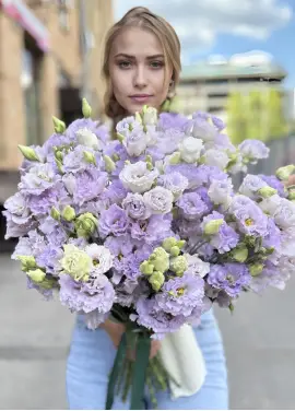 Лавандовая, сиреневая эустома