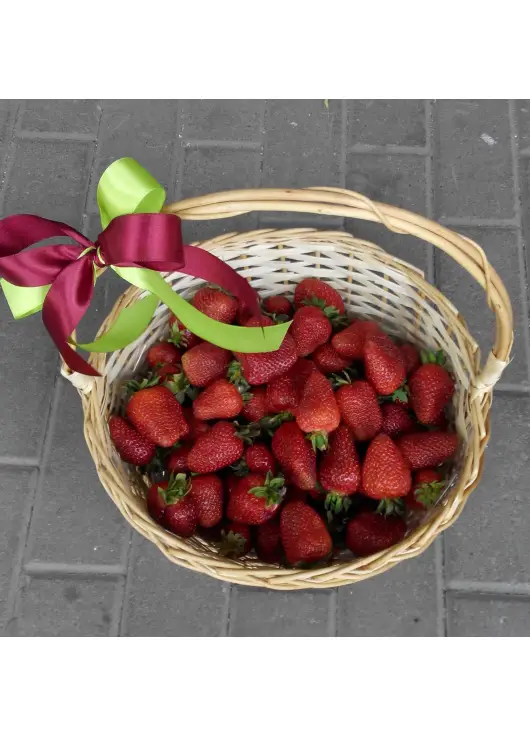 Клубника в корзинке Днепр Клубника в корзинке Днепр