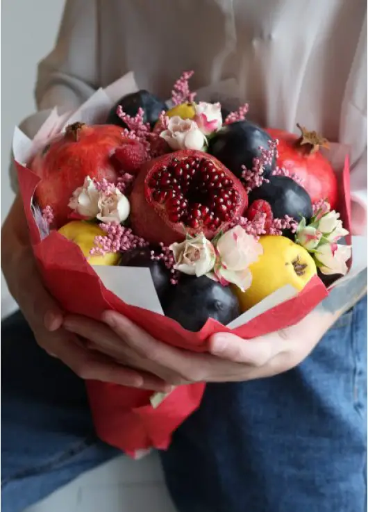Сочный букет с фруктами Сочный букет с фруктами