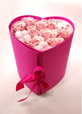 Мыльные розы, Raffaello,  Love is