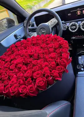 101 красная роза в коробке