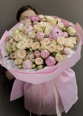 Нежный микс букет «Адель» с пионами (большой)