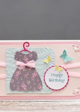 Открытка Happy birthday с платьем 