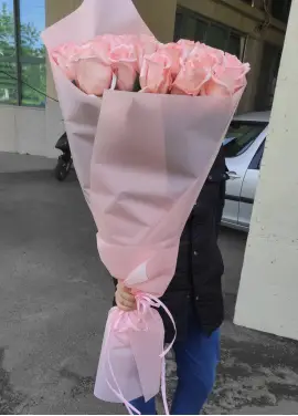 Букет из 15 высоких розовых роз «Be Sweet»