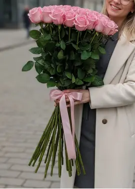 Букет из 45 высоких розовых роз «Be Sweet»