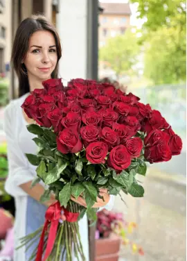 Голландские метровые розы  25 шт.