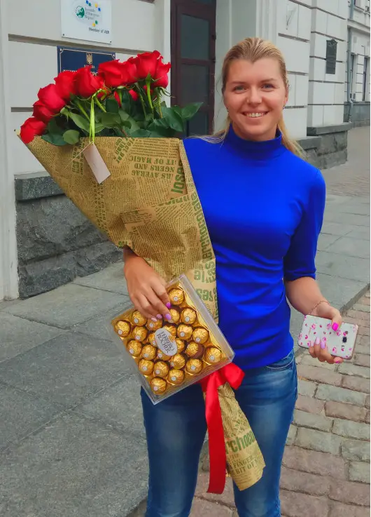 Метровые Роскошные розы в Днепре Метровые Роскошные розы в Днепре