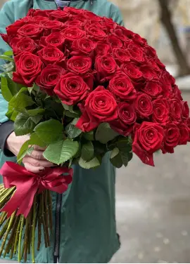 Красные розы поштучно