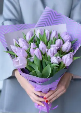 Букет из 15 сиреневых тюльпанов (импорт, Голландия)