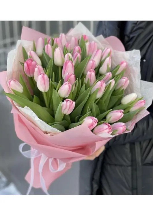 Букет из 35 розовых тюльпанов (импорт, Голландия)