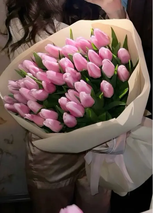 Букет из 51 розовых тюльпанов (импорт, Голландия)