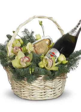 Новогодняя корзинка с орхидеями и Asti Martini