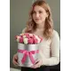 25 белых и розовых роз в коробке