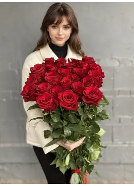 Голландские метровые розы  25 шт.